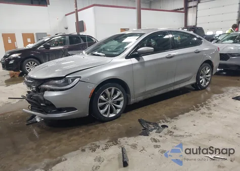 2016 Chrysler 200 S z USA, uszkodzony, nr VIN 1C3CCCDG0GN100632